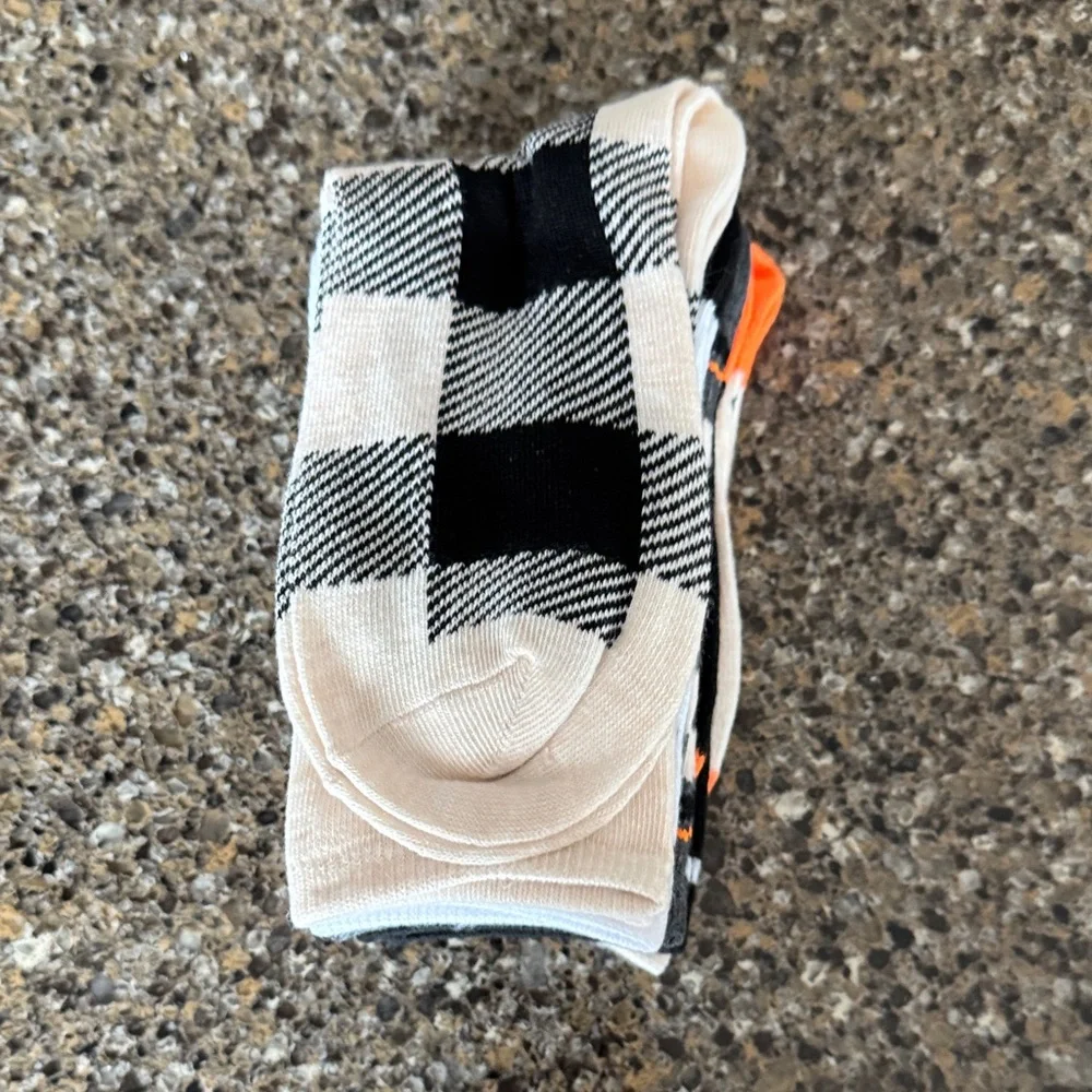 NEW Halloween Themed Socks pack of 5